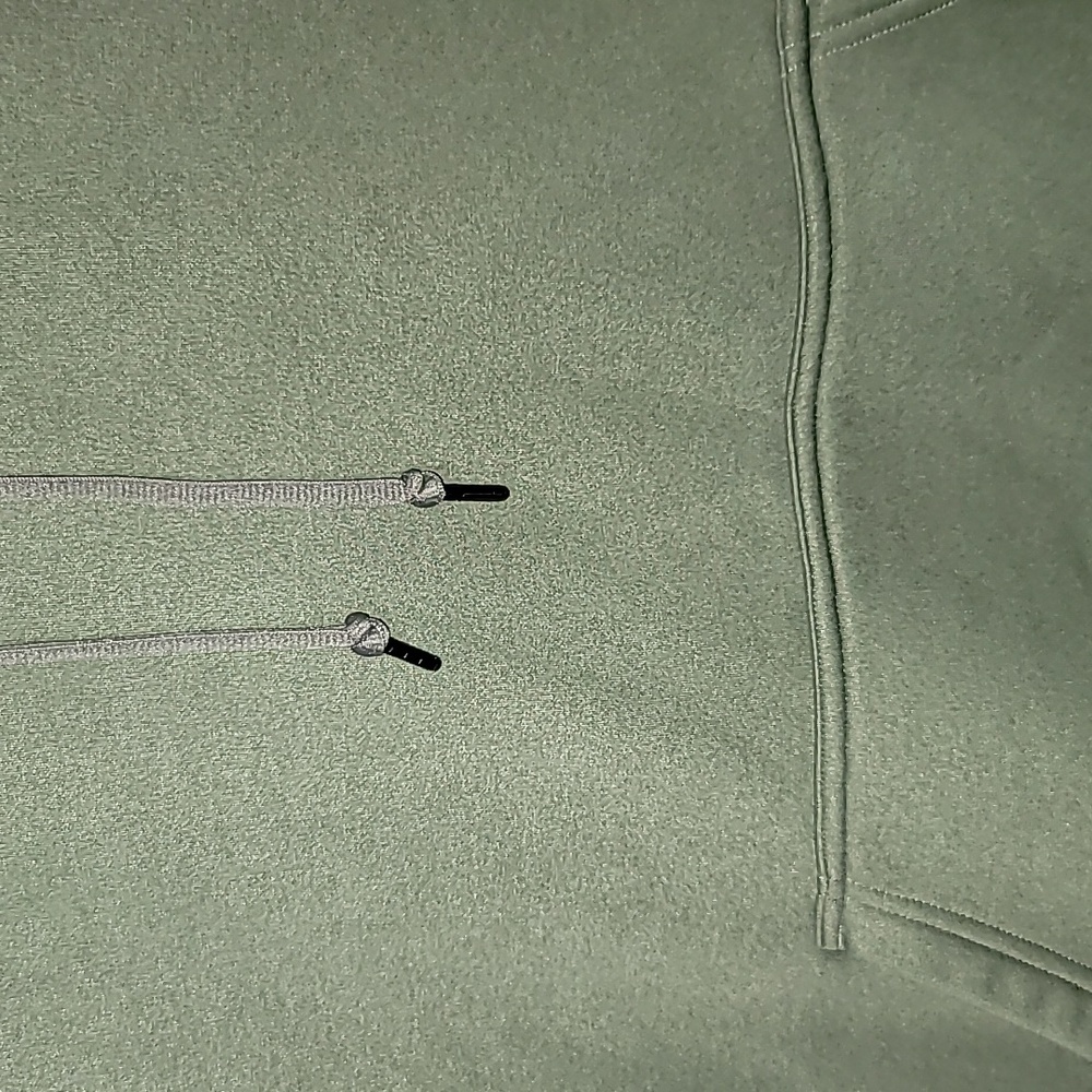 NWOT Under Armor hoodie - Picture 4 of 5